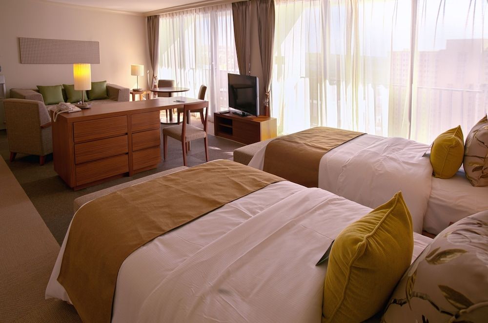 Guam Reef Hotel New Ocean Suite, Ocean View, Beach Tower