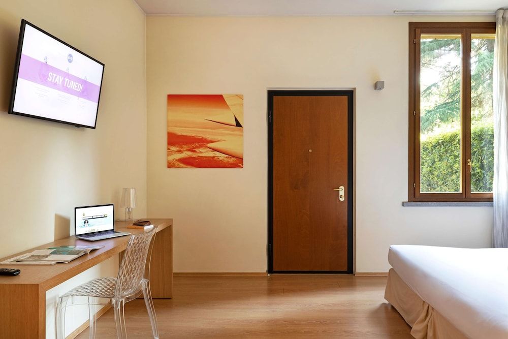 B&B Hotel Malpensa Lago Maggiore Standard Triple Room, Non Smoking 5