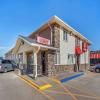 Econo Lodge Hays I-70