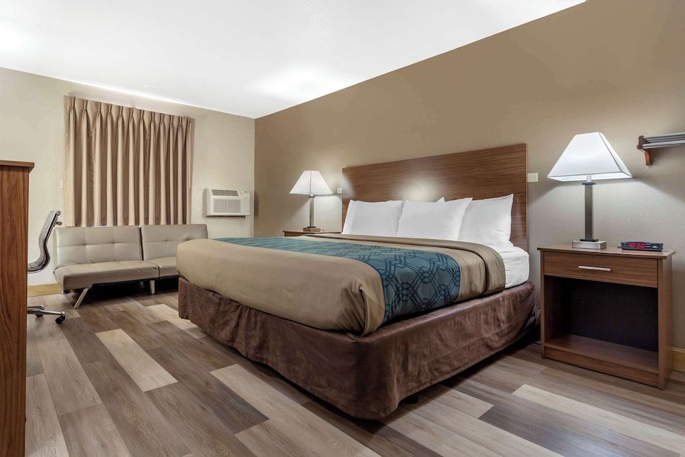 Room, 1 King Bed, Accessible, Non Smoking