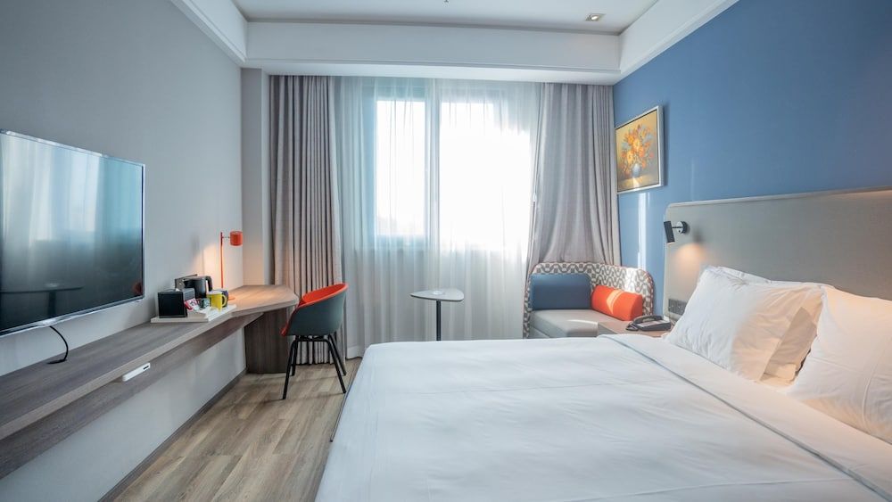 Standard Room, 1 King Bed, Accessible (1 Super King)