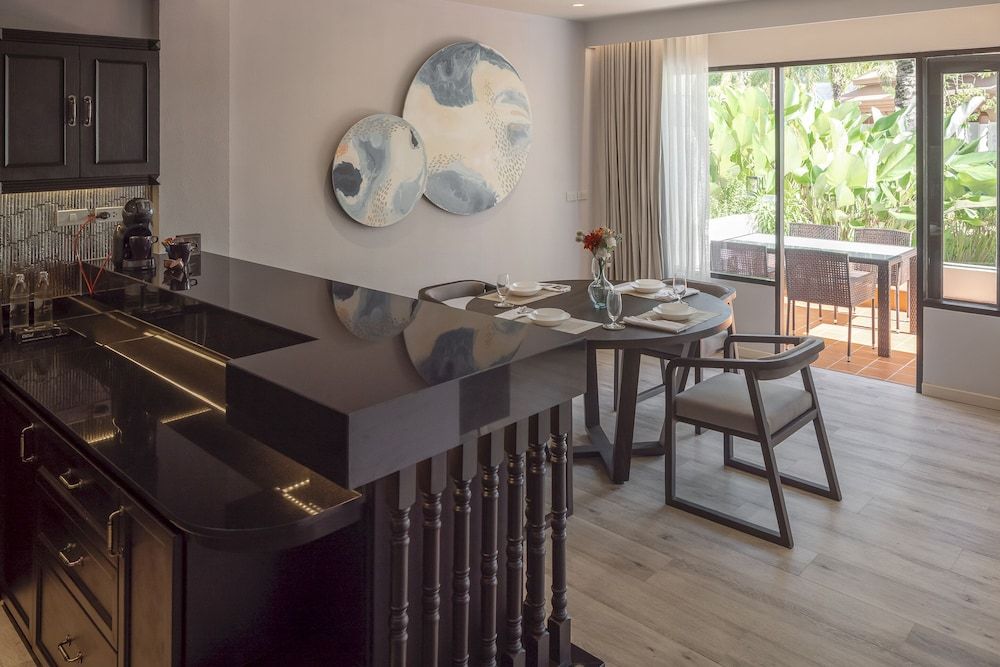 Room service - dining