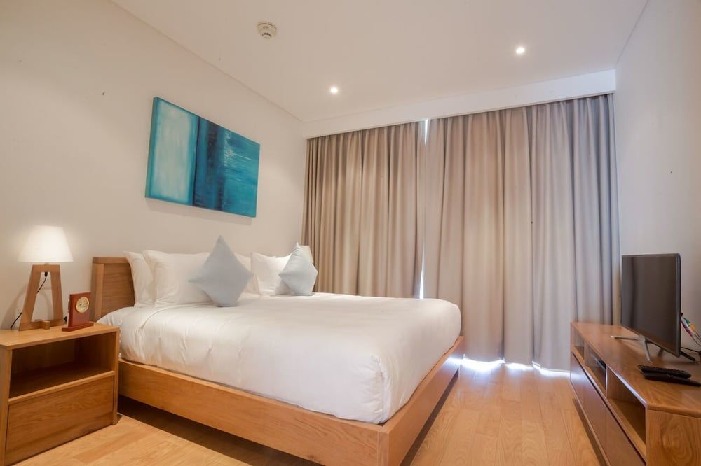 The Ocean Villas - Managed by The Ocean Resort 2 Bedrooms Luxury Apartment