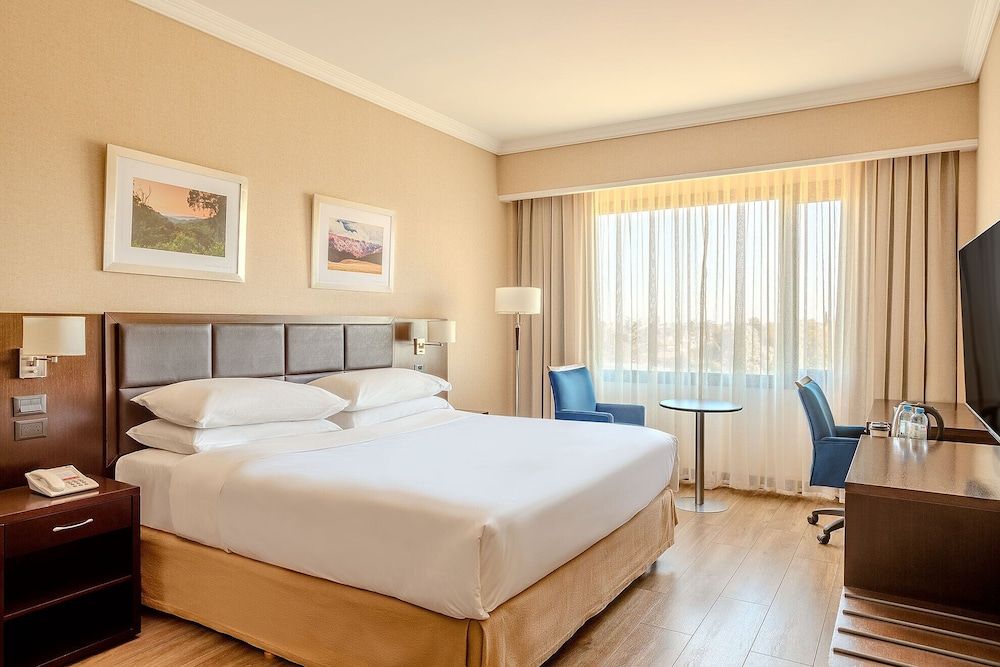 Standard Room, 1 King Bed
