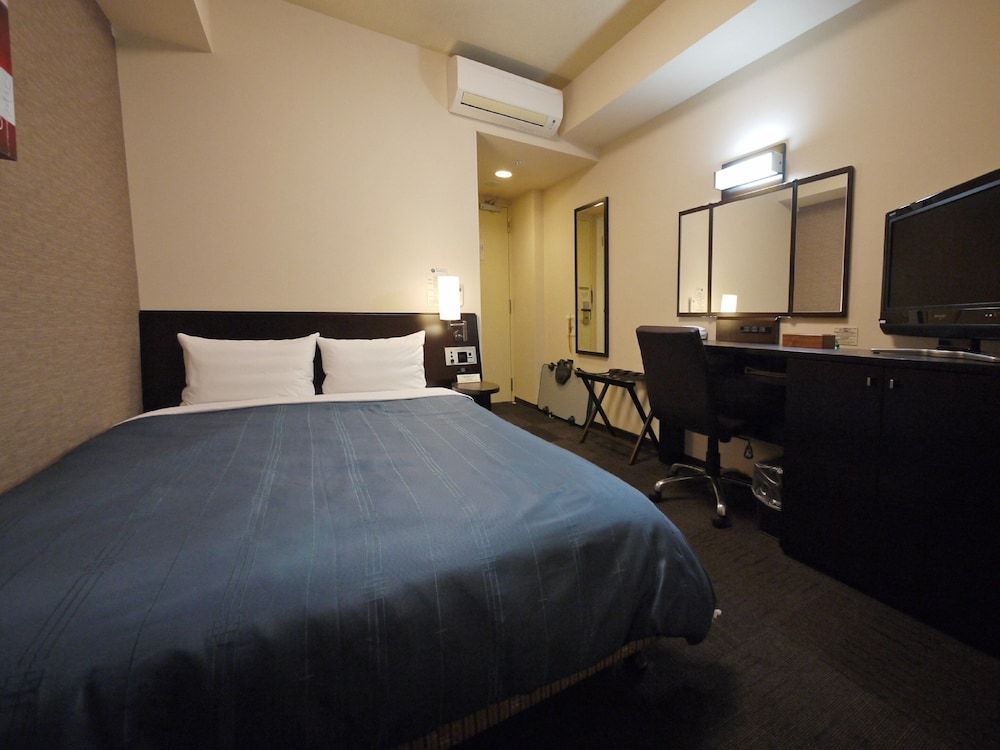 Comfort semidouble smoking room