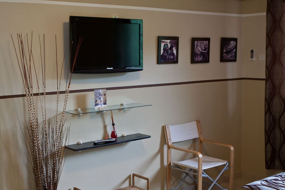 Manglar Lodge Deluxe Room, 1 King Bed 5