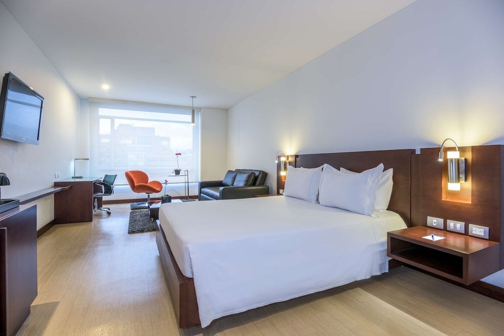 undefined NH Bogotá Urban 93 Royal 2