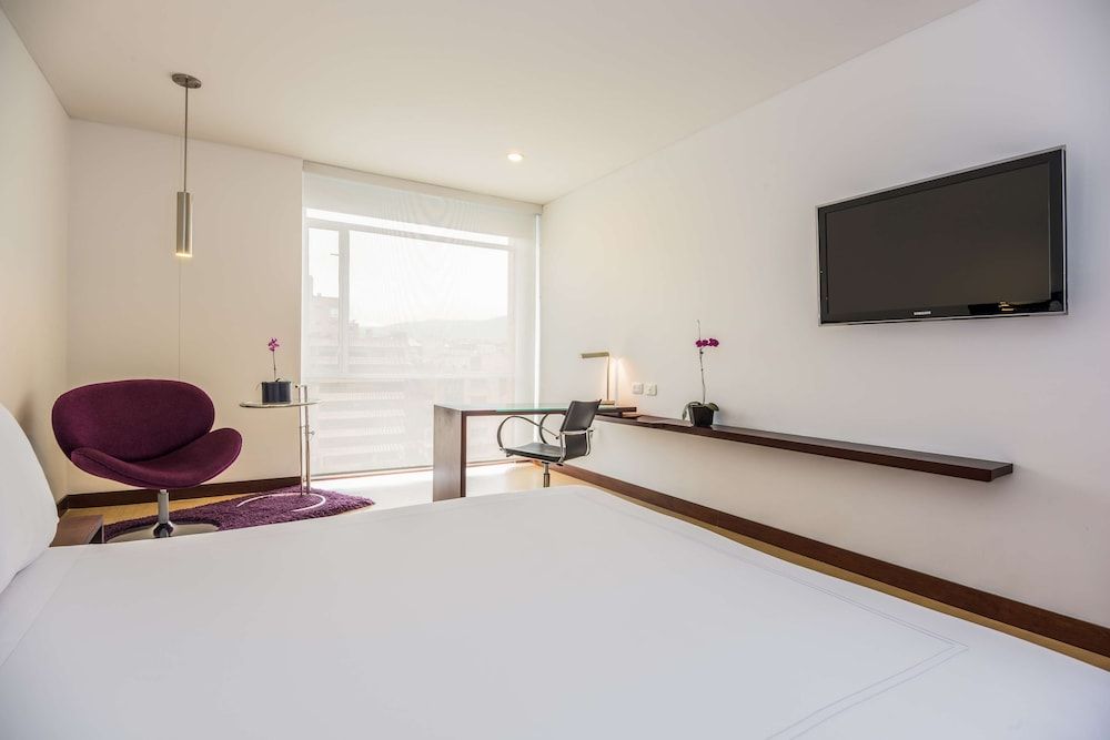 NH Bogotá Urban 93 Royal