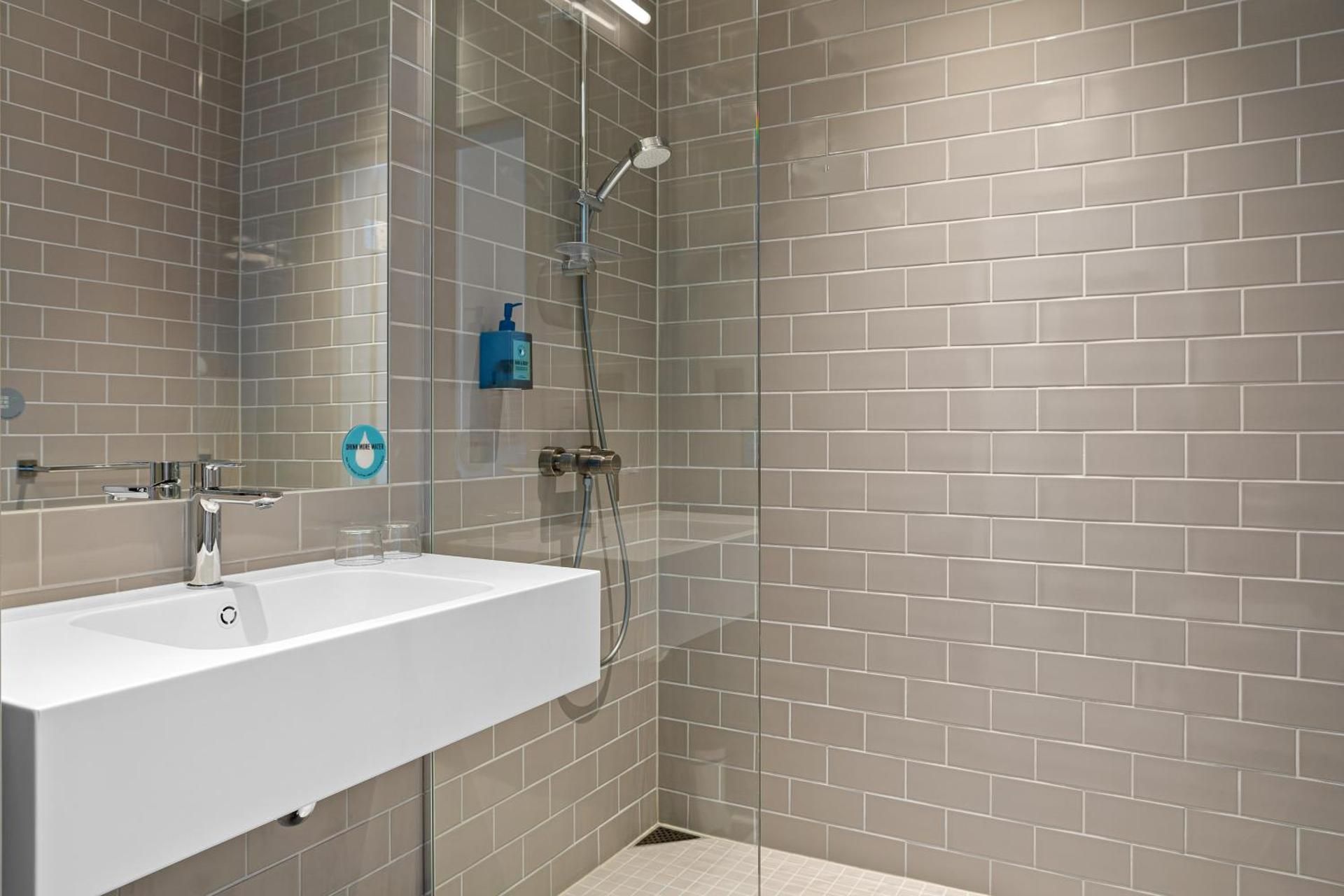 undefined Comfort Hotel Grand Central 4