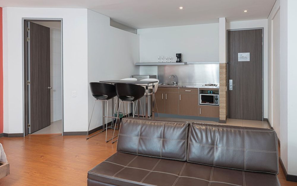 undefined Viaggio 617 Suites 9