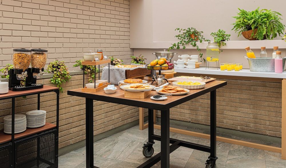 undefined Viaggio 617 Suites 10