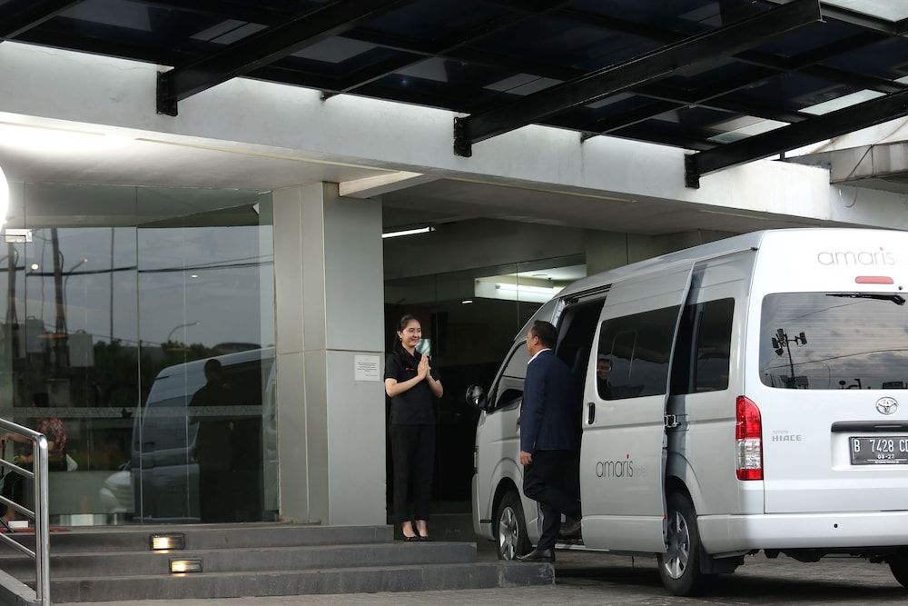 Airport shuttle