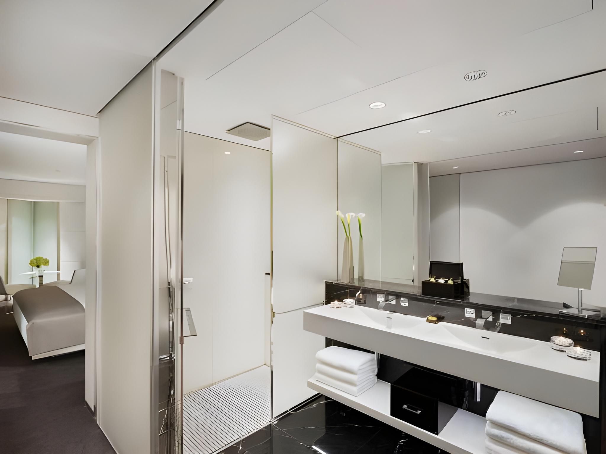 2 Bedroom Superior ME City view