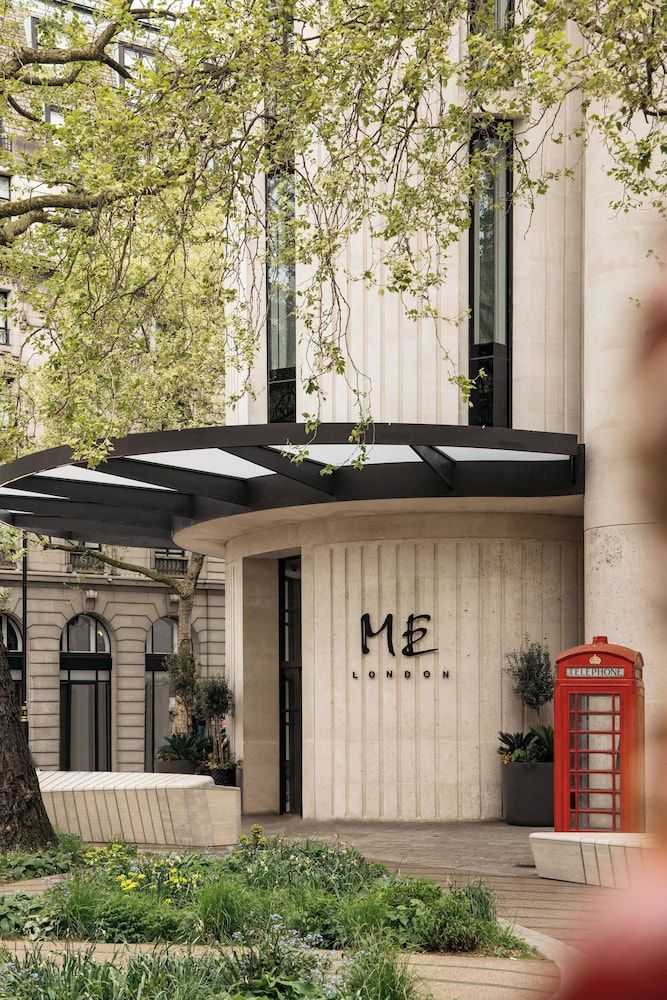 undefined ME London 6