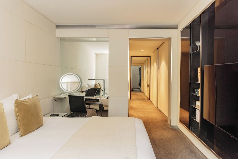 ME London Always ME 3