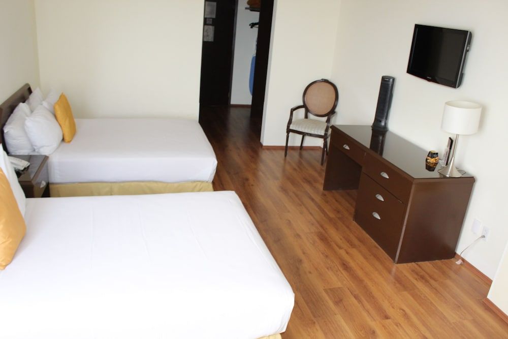 Hotel Valle de Mexico Toreo Superior Room, 2 Double Beds 2