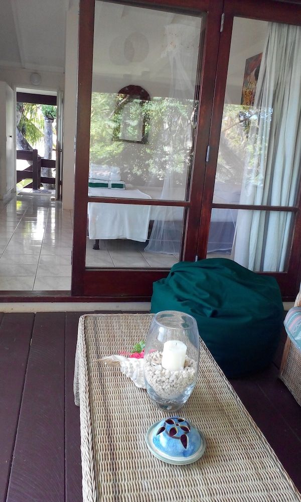 Lagoon Gardens Standard Room, 1 Queen Bed, Lagoon View 6