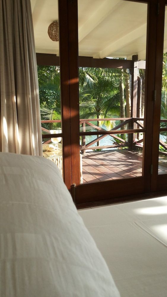 Lagoon Gardens Standard Room, 1 Queen Bed, Lagoon View 5
