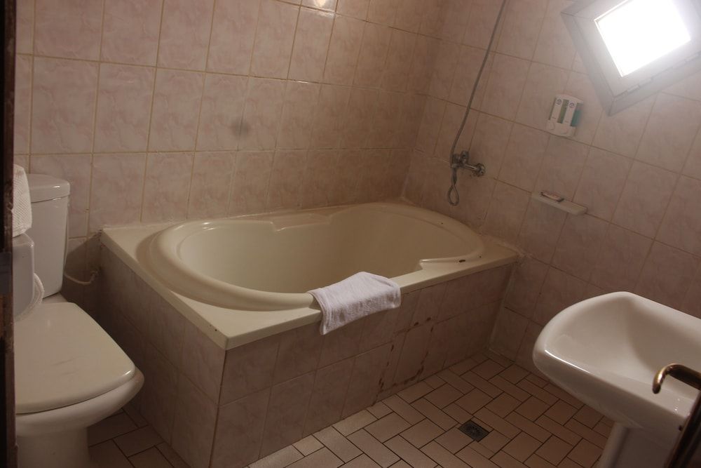 Tou'Ngou Hotel Junior Suite 6