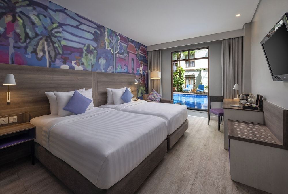 Deluxe Room, 1 Twin Bed, Pool Access