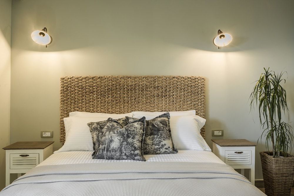Suite, Sea View