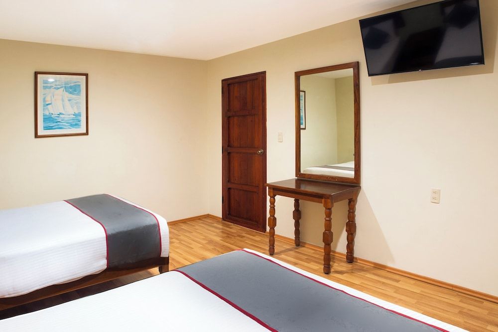 Collection O Hotel Mocambo, Boca del Río Deluxe Room, 2 Double Beds, Ocean View 2