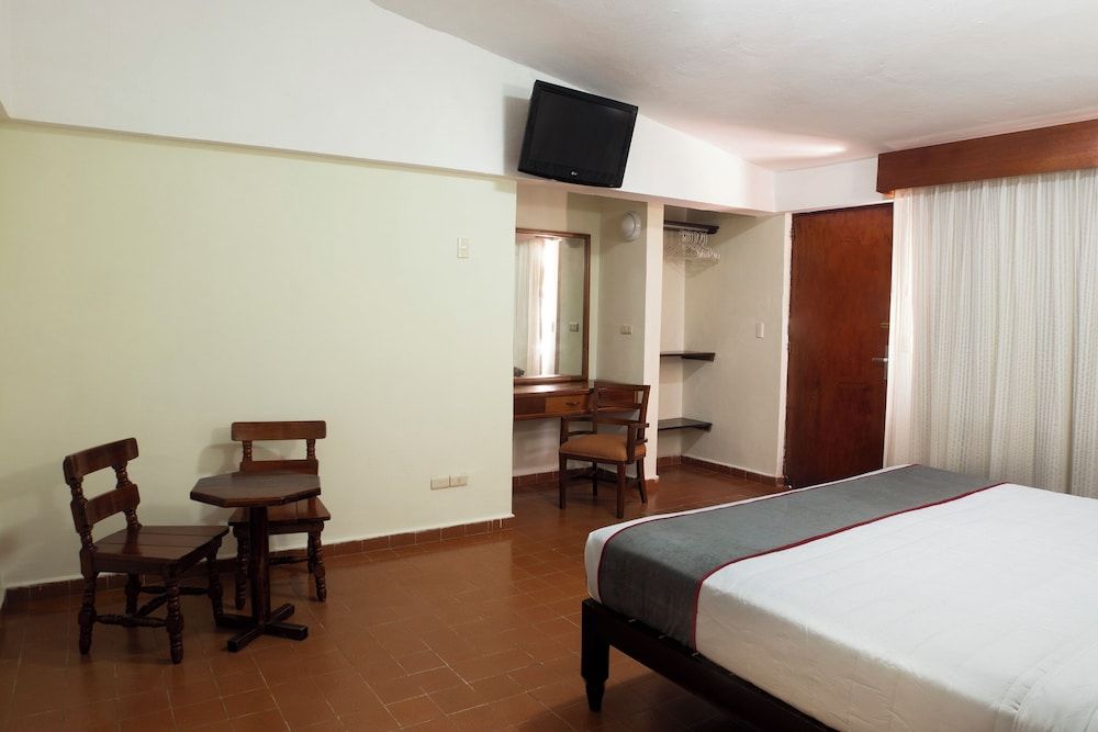Standard Room, Pool View