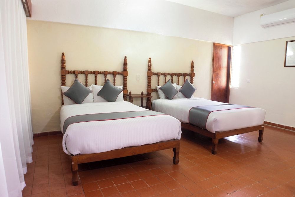 Collection O Hotel Mocambo, Boca del Río Standard Room, 2 Double Beds, Pool View