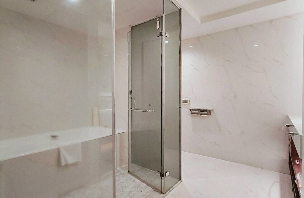 S Aura Hotel Standard Double Room 9