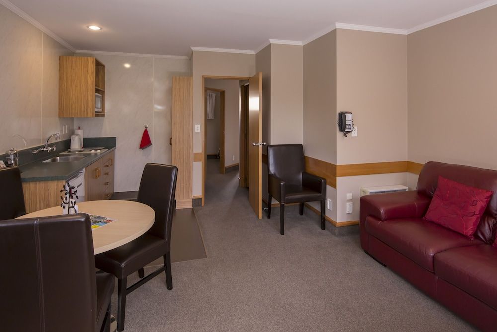 Amross Court Motor Lodge Apartment, 1 Bedroom 5