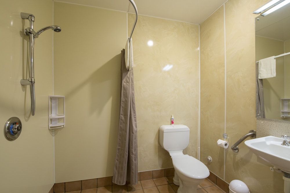 Amross Court Motor Lodge Apartment, 1 Bedroom 3