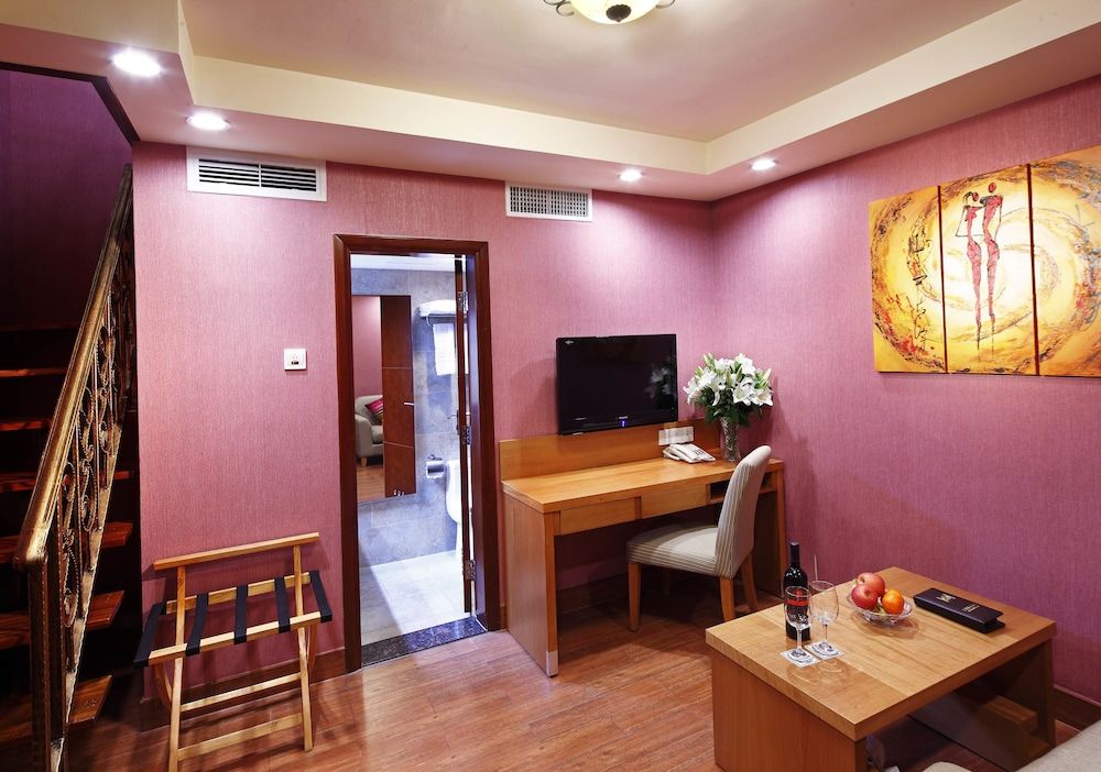 undefined Guangzhou Royal Garden Hotel 2