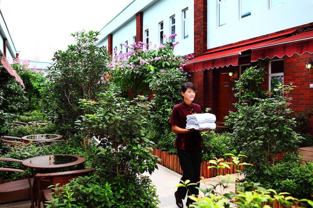 undefined Guangzhou Royal Garden Hotel 5