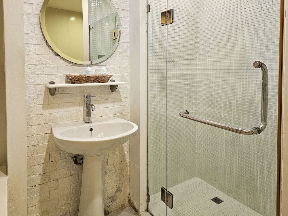 Verano Beach Villa Sea front villa 5