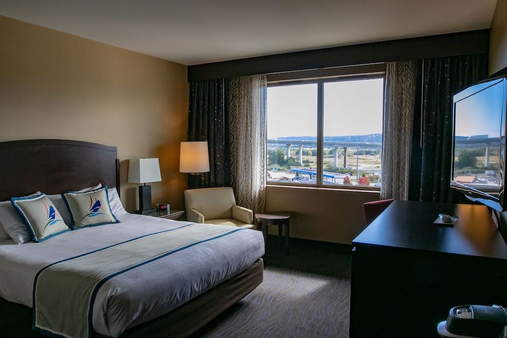 KING STANDARD ROOM