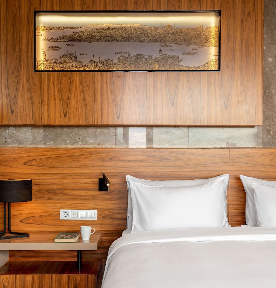 Presidential Suite, Terrace, City View