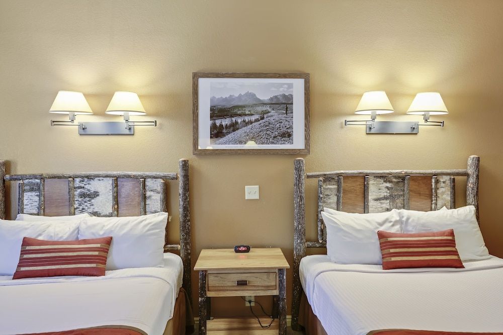 Deluxe Cabin, 2 Queen Beds