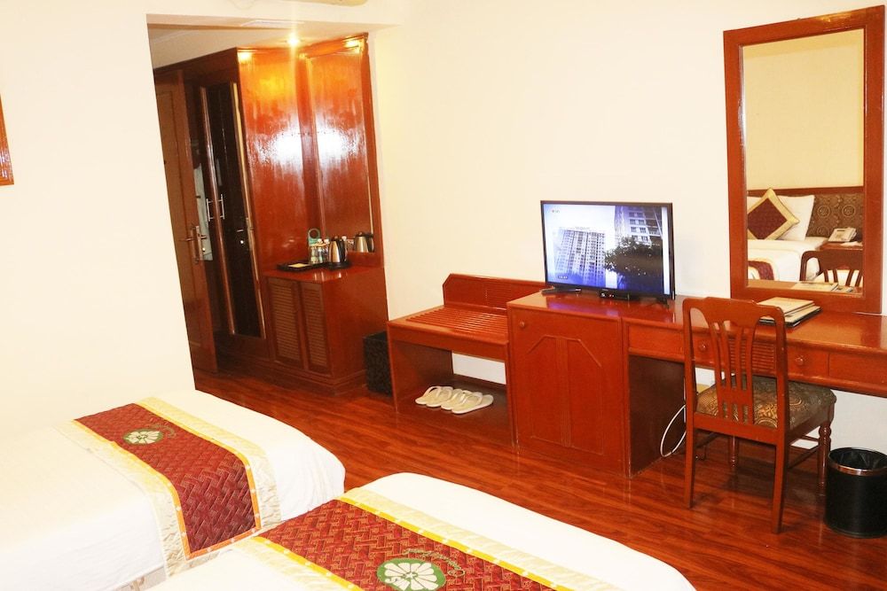 Deluxe Room, Multiple Beds