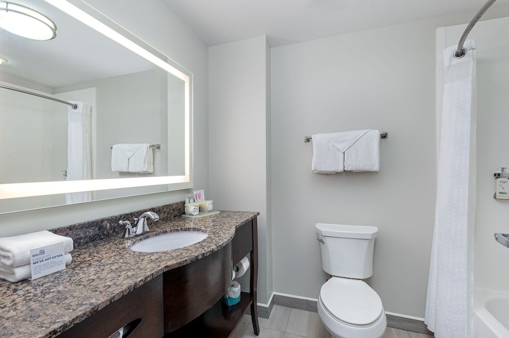 Standard Room, 1 King Bed (Extra Floor Space)
