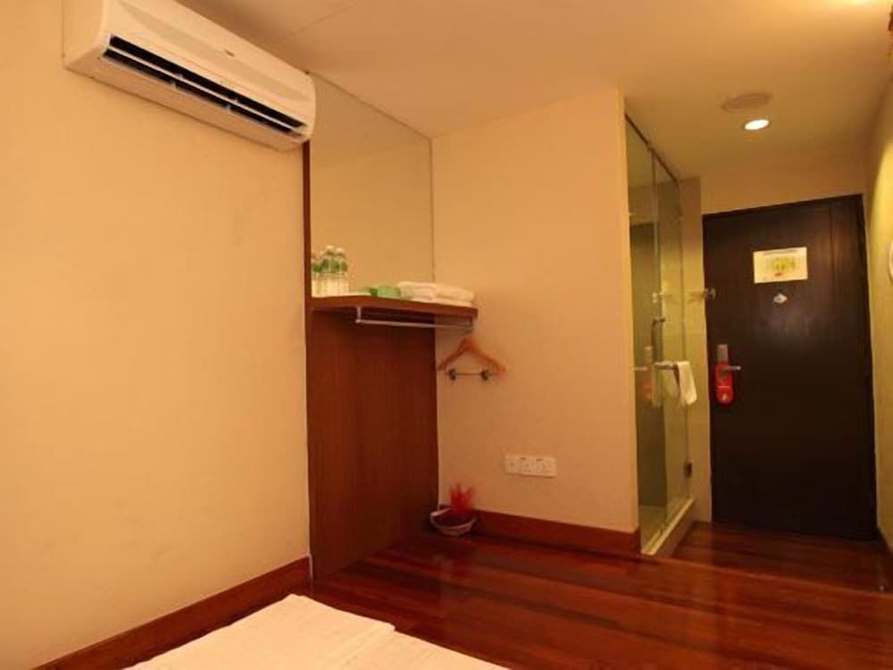 Country Hotel Japanese Room with Shared Toilet 4