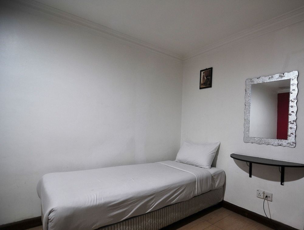 Economy Single Room