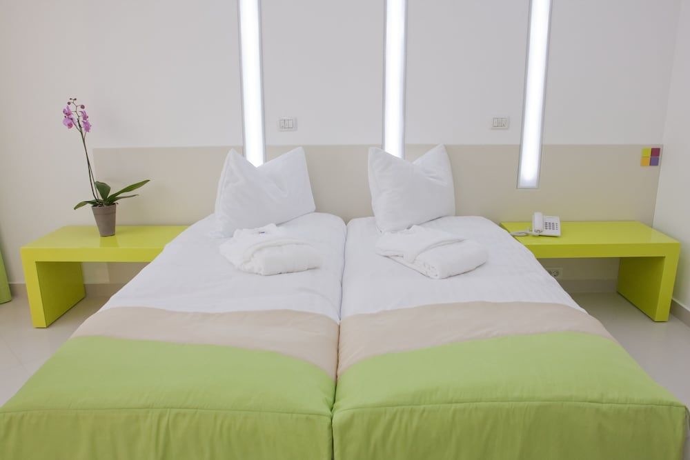 undefined Hotel Christina 9