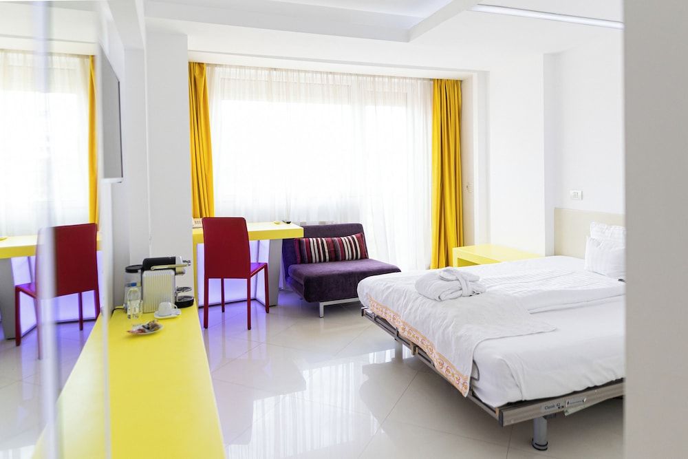 undefined Hotel Christina 6