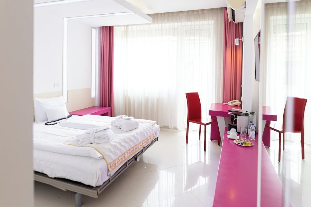 undefined Hotel Christina 7