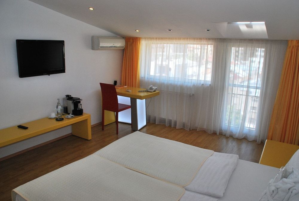 Hotel Christina Economy Loft 5