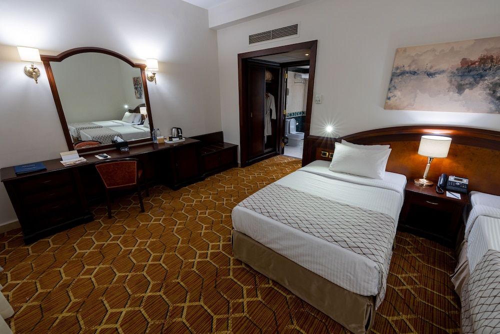 Junior Suite - Twin Bed