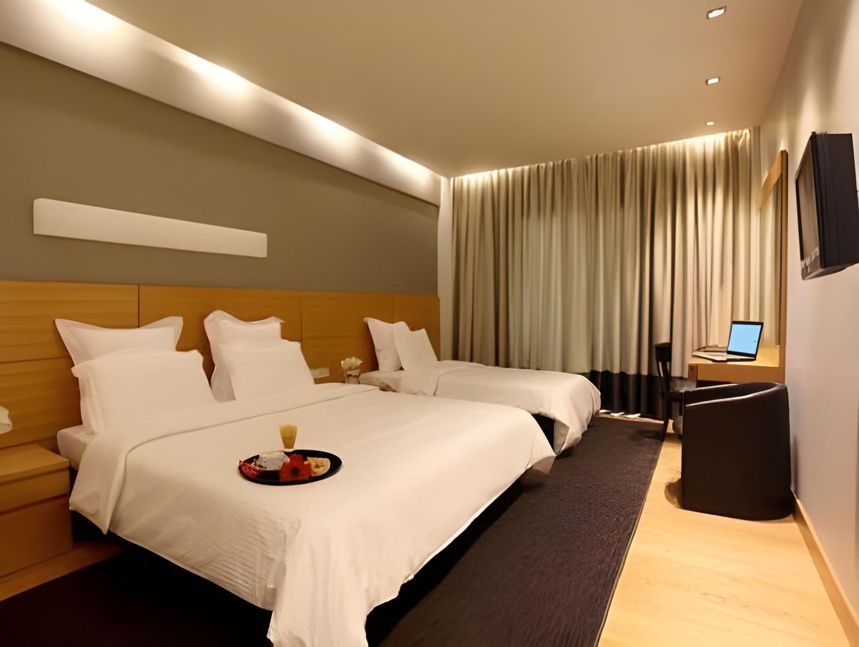 Esperos Palace Luxury & Spa Hotel Triple Room 2