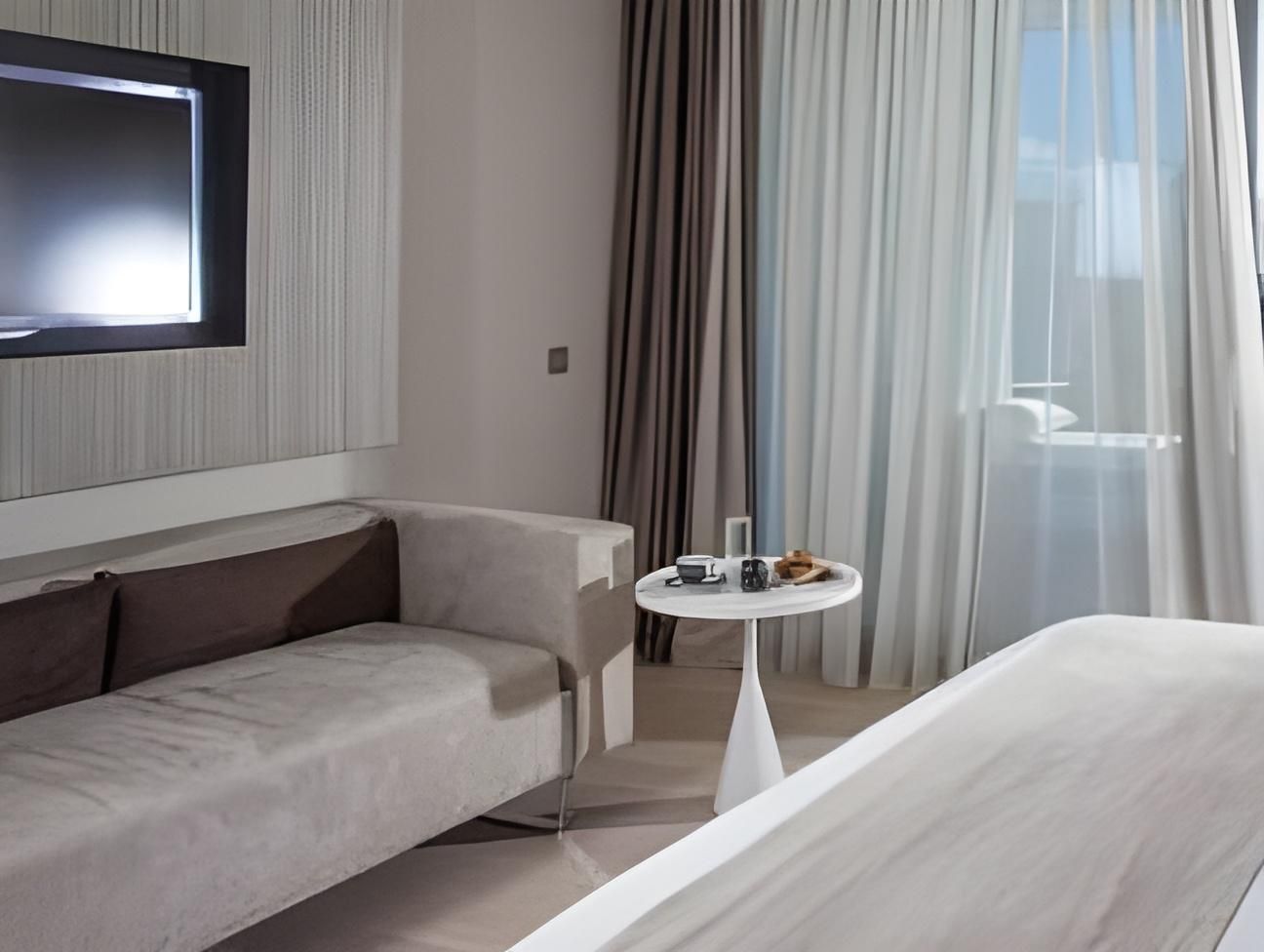Suite Pool