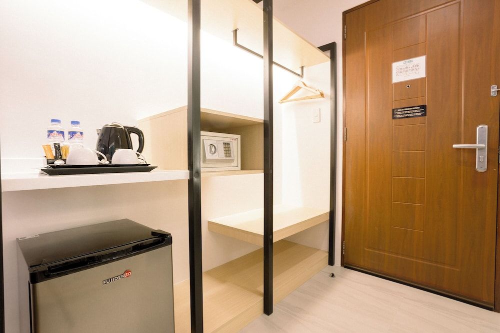 Allure Hotel & Suites Superior deluxe room 6