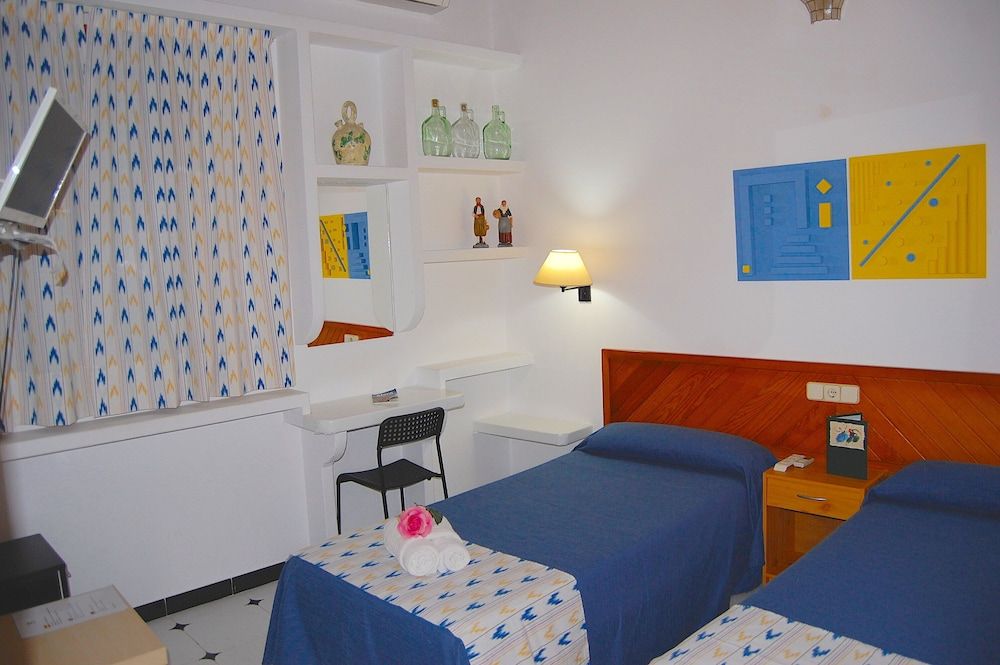 Hostal Ca'n Tiu Double Room 3